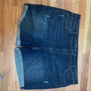 JENNIFER LOPEZ BOYFRIEND SHORTS